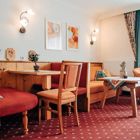 Post Post Hotel - Alpine Boutique Hotel & Spa Отель Бад Хофгаштайн