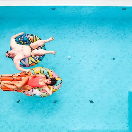 Post Post - Alpine Boutique & 4*