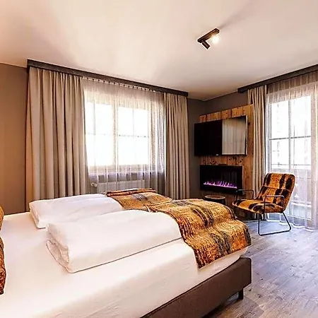 Post Post - Alpine Boutique & Hotel 4*