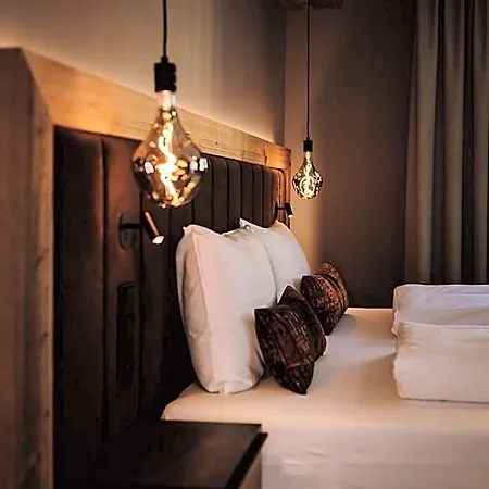 Post Post - Alpine Boutique & Hotel 4*