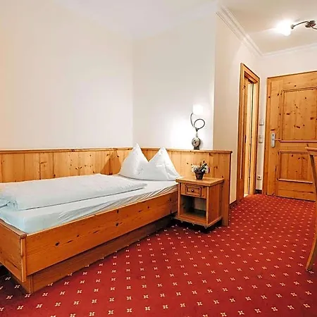 Hotel Post Post - Alpine Boutique & 4*
