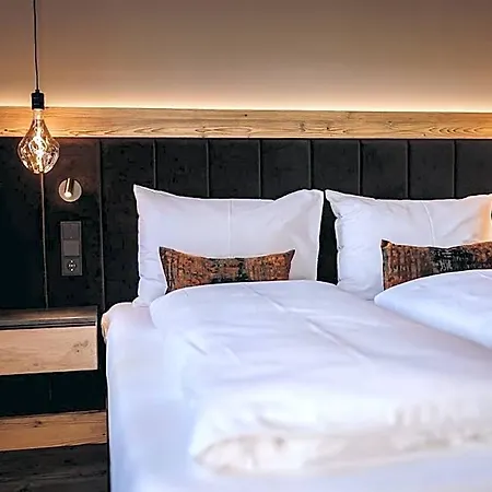 Post Post - Alpine Boutique & Otel