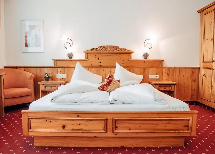 Post Post - Alpine Boutique &