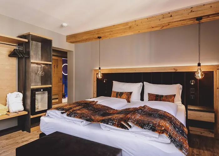 Post Post - Alpine Boutique & 4*